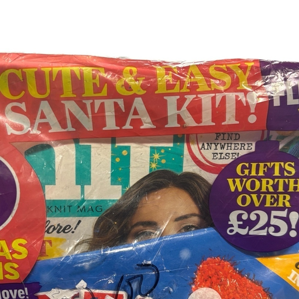 NEW Let’s knit Magazine Holiday Kits Nov/Dec ‘19 UK Patterns Ideas Yarn - Picture 5 of 16